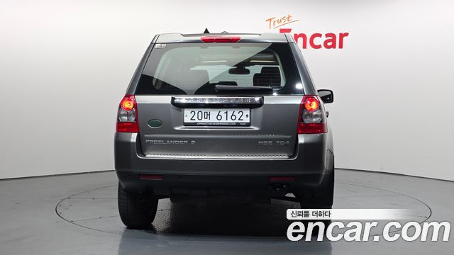Land Rover Freelander 2010 — photo 4
