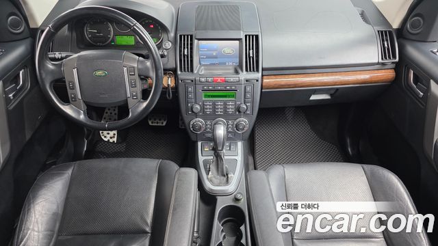 Land Rover Freelander 2010 — photo 7