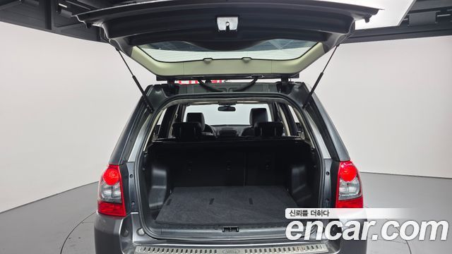 Land Rover Freelander 2010 — photo 20