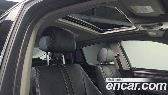 BMW X4 2015 — photo 18