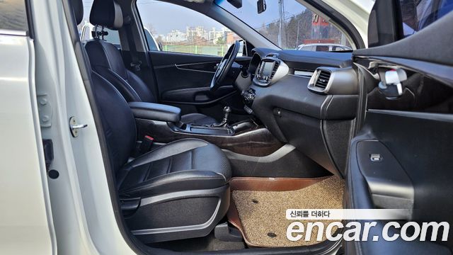 Kia Sorento 2017 — photo 11