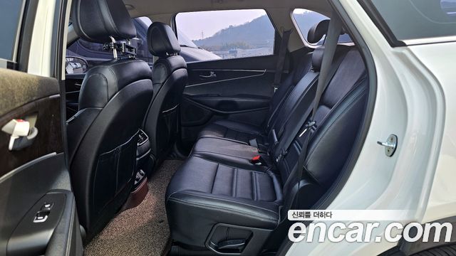 Kia Sorento 2017 — photo 12