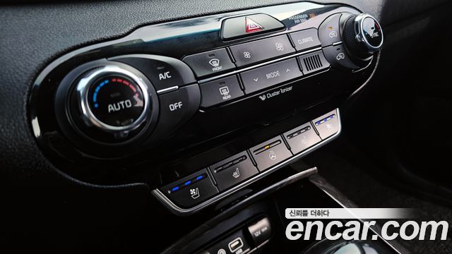 Kia Sorento 2017 — photo 13