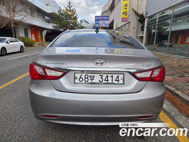 Hyundai Sonata 2010 — photo 4