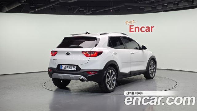 Kia Stonic 2019 — photo 2