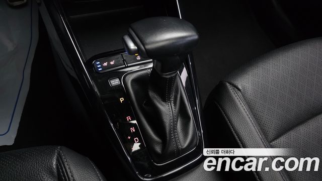 Kia Stonic 2019 — photo 9