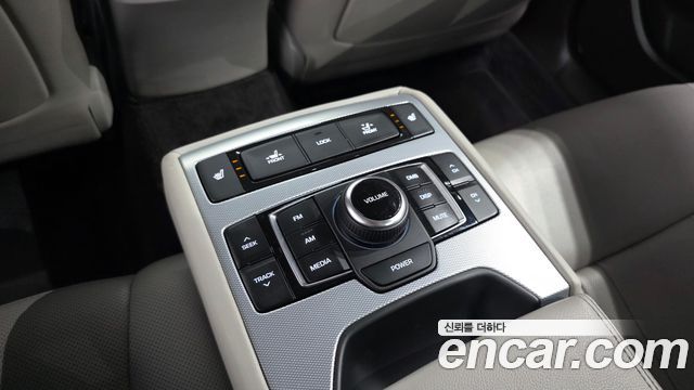 Genesis G80 2020 — photo 19