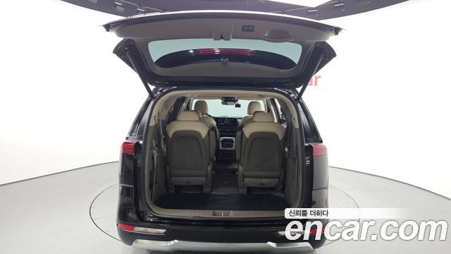Kia Canival 2021 — photo 20