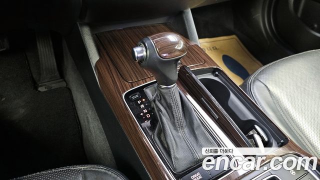 Kia K7 2015 — photo 9