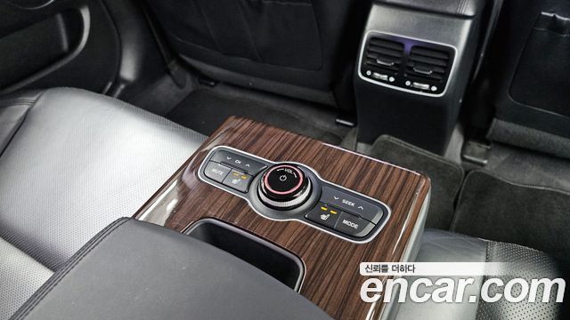 Kia K7 2015 — photo 19