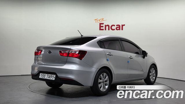 Kia pride 2015 — photo 2
