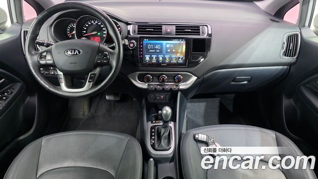 Kia pride 2015 — photo 7