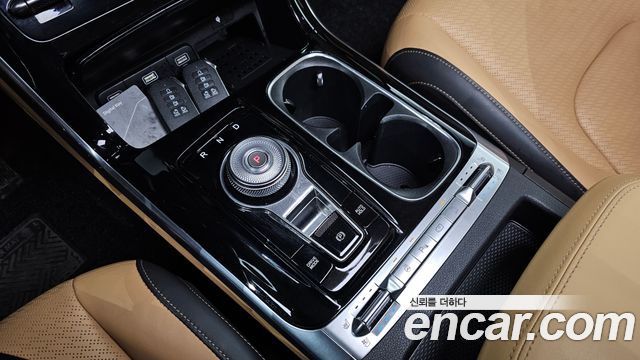 Kia Canival 2022 — photo 9
