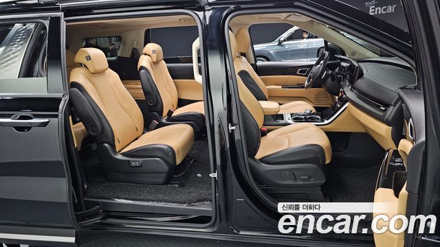 Kia Canival 2022 — photo 16