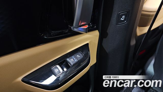 Kia Canival 2022 — photo 17