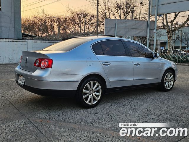 Volkswagen Passat 2011 — photo 5