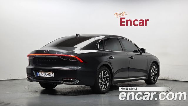Hyundai Grandeur 2023 — photo 2