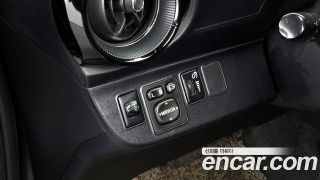 Toyota Prius 2018 — photo 14