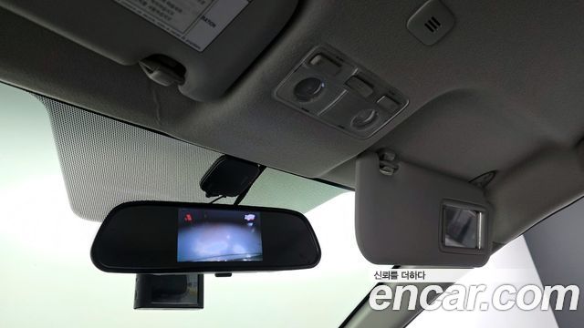 Toyota Prius 2018 — photo 20
