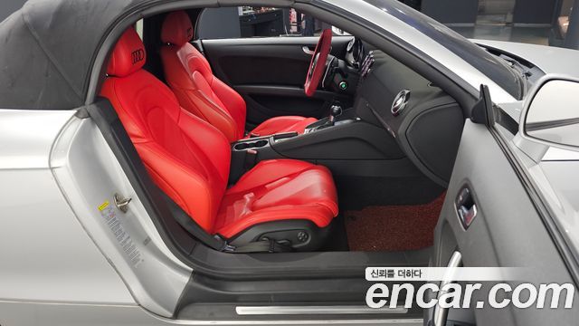 Audi TT 2008 — photo 11
