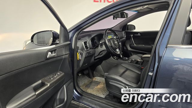 Kia Sportage 2018 — photo 10
