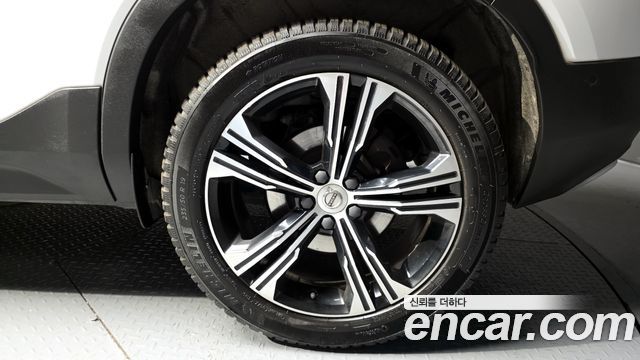 Volvo XC40 2022 — photo 5