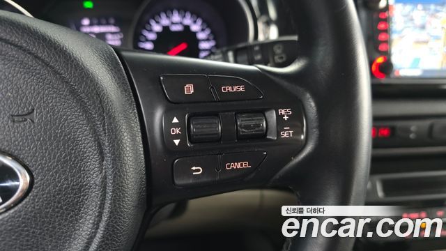 Kia Canival 2015 — photo 14