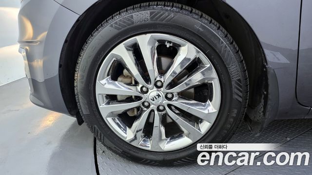 Kia Canival 2018 — photo 5