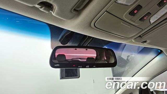 Kia Canival 2018 — photo 17