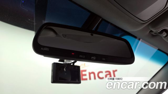 Hyundai Santafe 2017 — photo 18