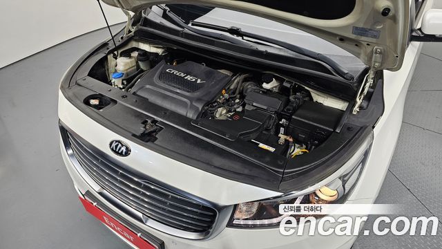 Kia Canival 2016 — photo 6