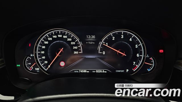 BMW 5-Series 2018 — photo 8