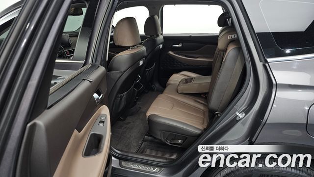 Hyundai Santafe 2019 — photo 11