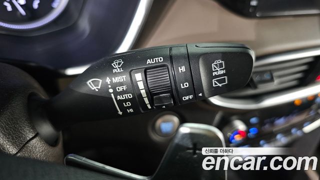 Hyundai Santafe 2019 — photo 16