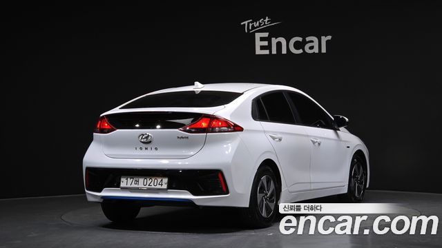 Hyundai Ioniq 2016 — photo 2
