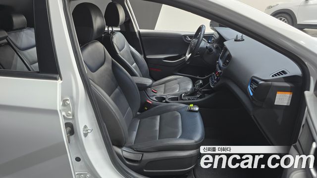 Hyundai Ioniq 2016 — photo 10