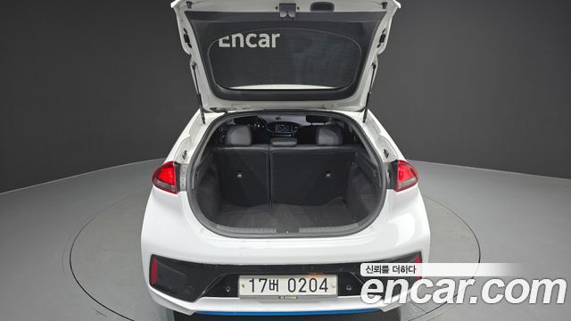 Hyundai Ioniq 2016 — photo 20