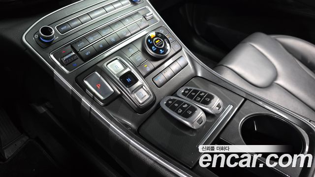 Hyundai Santafe 2021 — photo 9