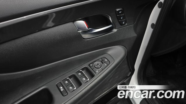 Hyundai Santafe 2021 — photo 17