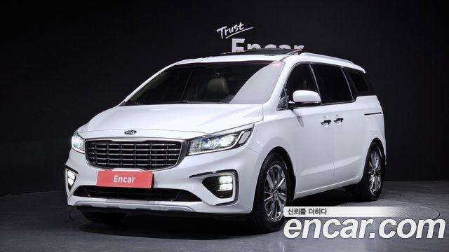 Kia Canival 2019 — photo 1