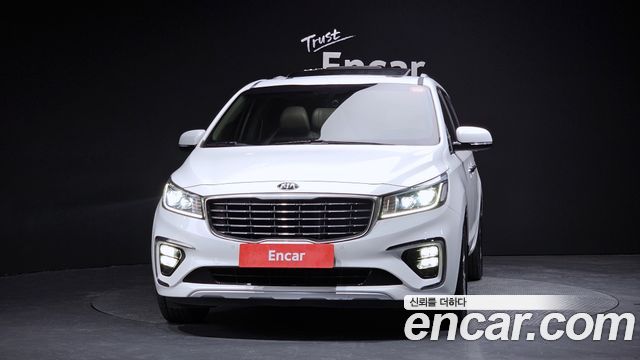 Kia Canival 2019 — photo 3