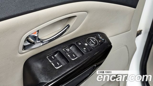 Kia Canival 2019 — photo 18