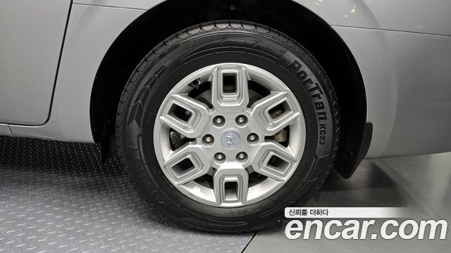 Hyundai Staria 2023 — photo 5