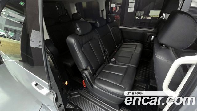 Hyundai Staria 2023 — photo 12