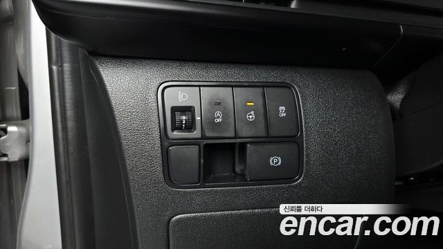 Hyundai Staria 2023 — photo 18