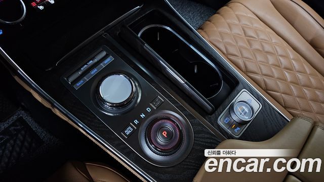 Genesis GV80 2023 — photo 9