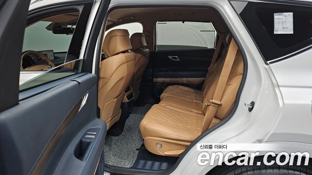 Genesis GV80 2023 — photo 11