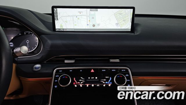 Genesis GV80 2023 — photo 15
