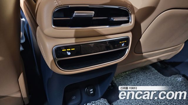 Genesis GV80 2023 — photo 19