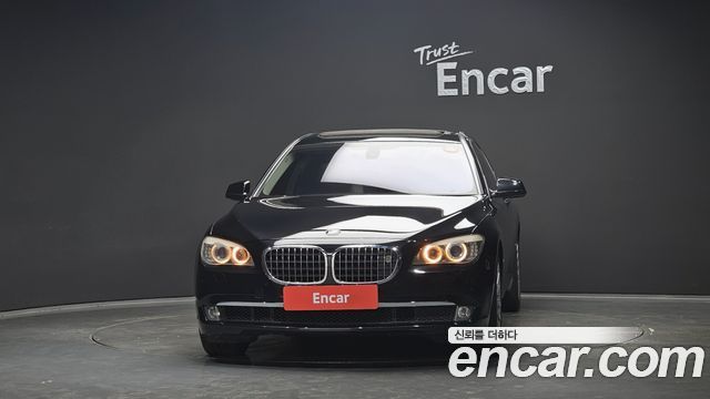 BMW 7-Series 2009 — photo 3